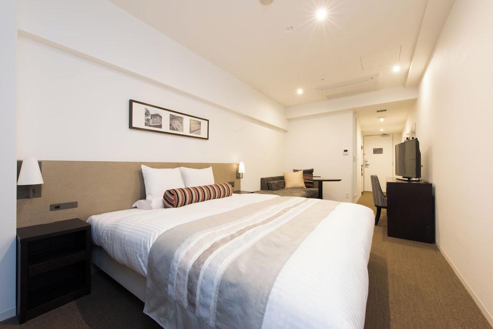 Hotel Mystays Premier Omori Room Type - Superior King, Non Smoking