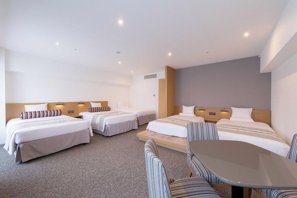 Hotel Mystays Premier Omori Room Type - Grand Deluxe Fourth with Extra Bed, Non Smoking