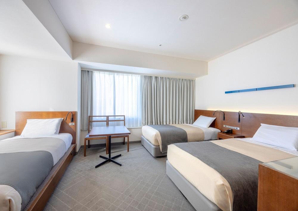 Tokyo Bay Ariake Washington Hotel Room Type - High Floor Superior Triple Room, Non Smoking Tokyo Bay Ariake Washington Hotel Room Type - High Floor Superior Triple Room, Non Smoking