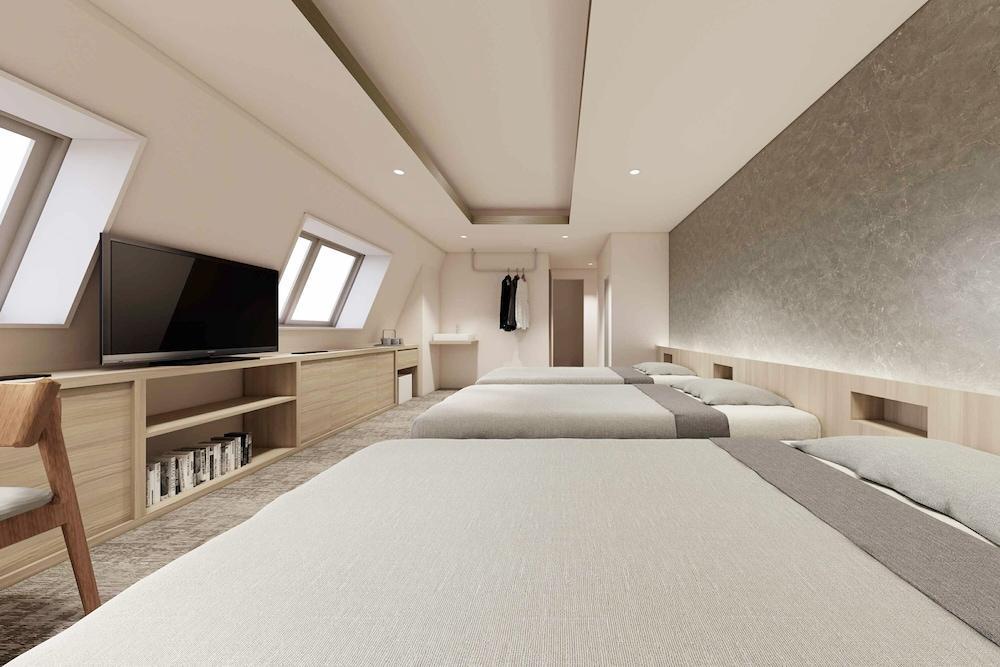 the b sangenjaya Room Type - Family Quad, Non-Smoking