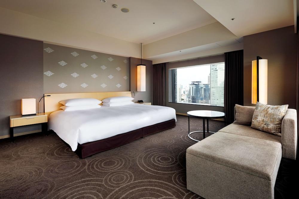 The Capitol Hotel Tokyu - Tap to explore photos