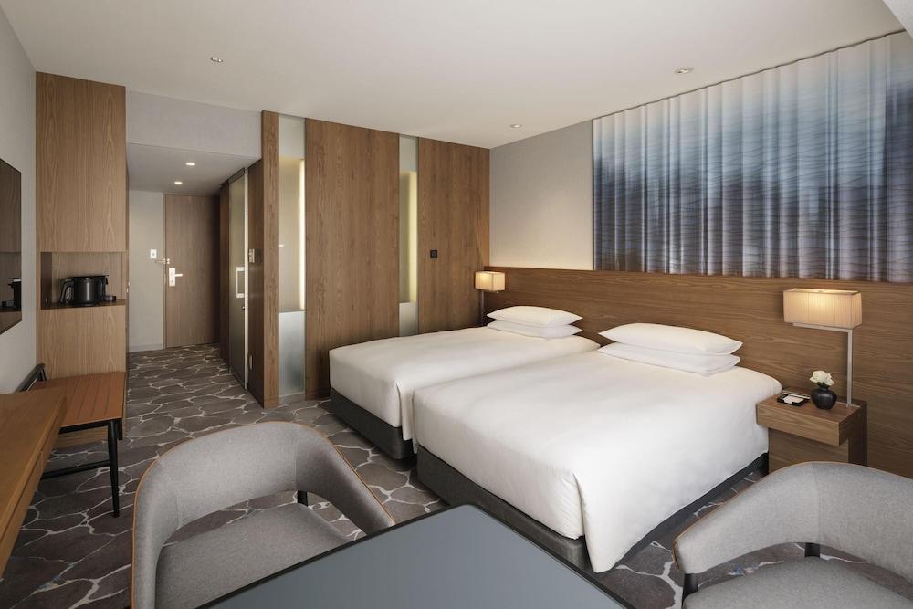 Hyatt Regency Tokyo Room Type - 2 TWIN BEDS, CITY VIEW