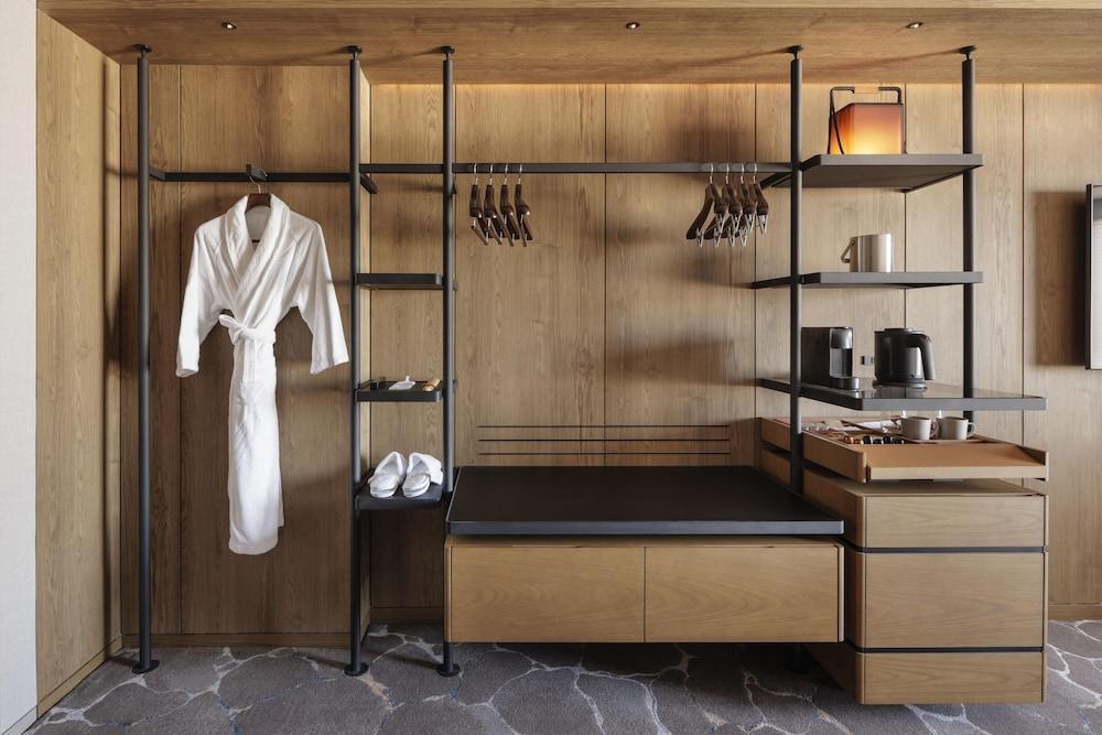 Hyatt Regency Tokyo Room Type - 1 KING BED