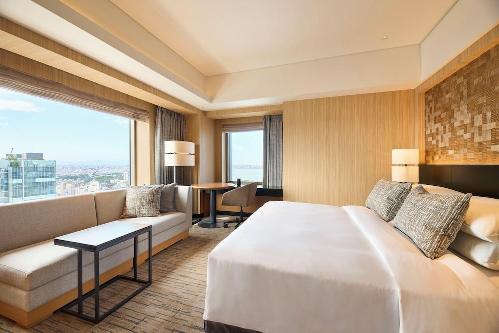 Cerulean Tower Tokyu Hotel Room Type - Newly Renovated - Comfort King Room- Non-Smoking