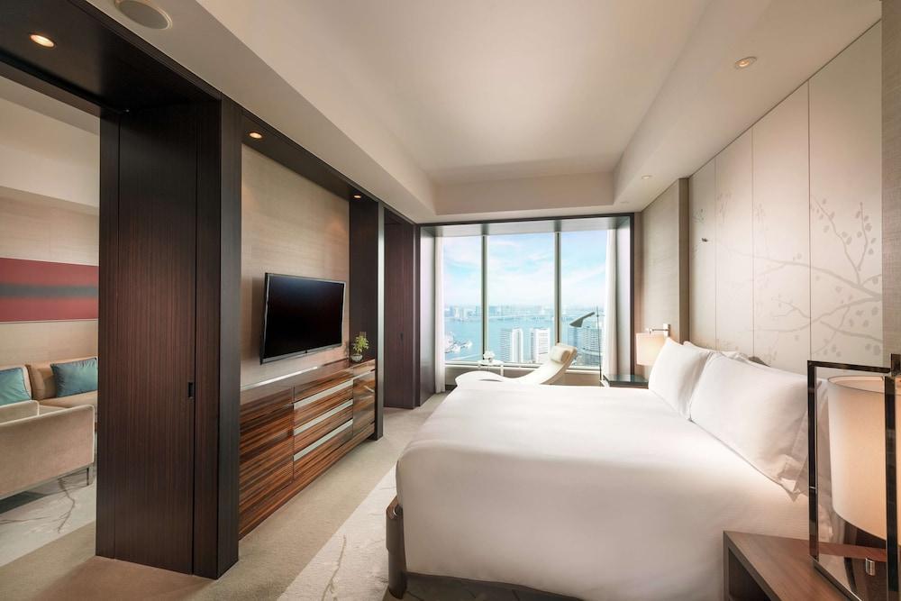 Conrad Tokyo Room Type - Suite, 1 King Bed, Bay View