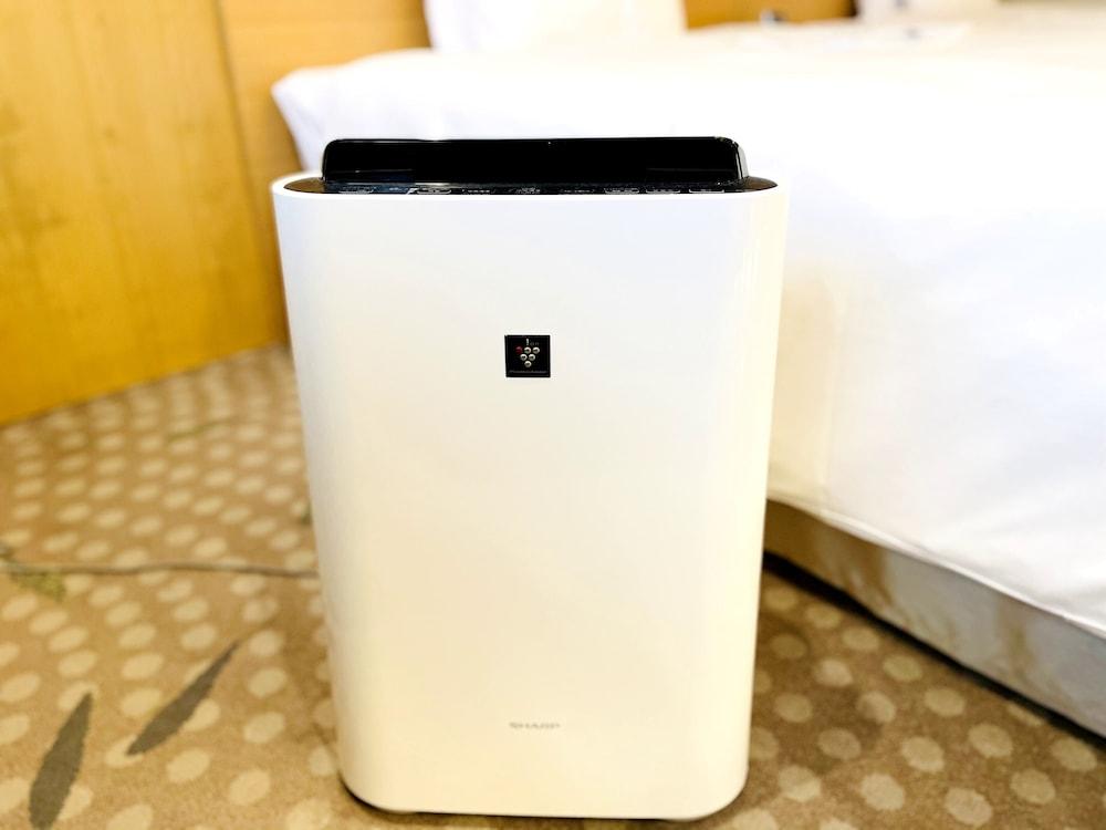 Hotel Metropolitan Tokyo Ikebukuro Room Type - Standard Small Double, Non Smoking (5-15F) Hotel Metropolitan Tokyo Ikebukuro Room Type - Standard Small Double, Non Smoking (5-15F)