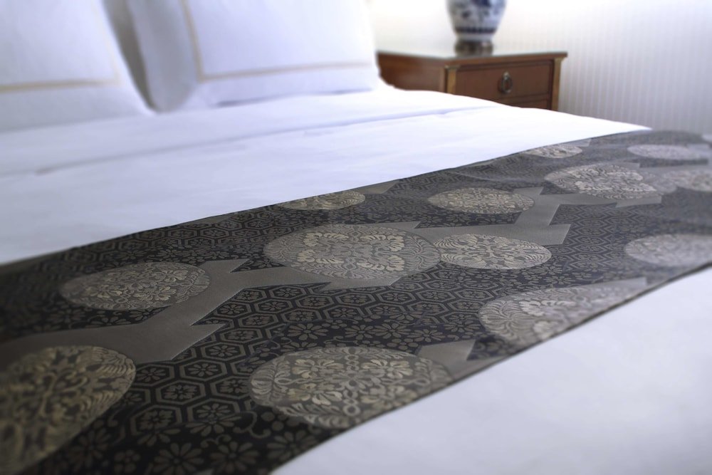 Hotel Chinzanso Tokyo Room Type - Junior Suite, 1 King Bed, Non Smoking, City View / Lounge and Spa Access Hotel Chinzanso Tokyo Room Type - Junior Suite, 1 King Bed, Non Smoking, City View / Lounge and Spa Access