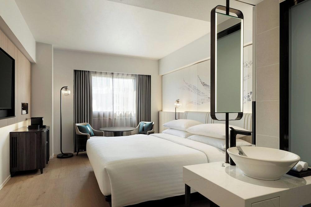 Courtyard by Marriott Tokyo Ginza Room Type - Room, 1 King Bed (Moderate)