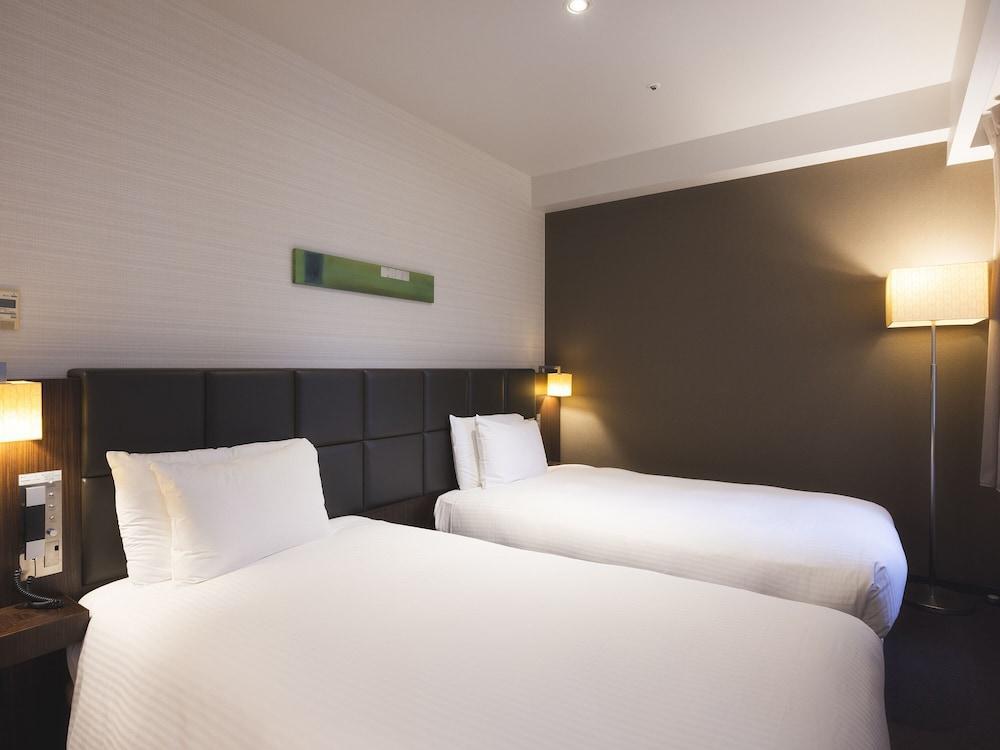 Hotel Gracery Tokyo Tamachi Room Type - Deluxe Twin Room, Non Smoking (5 min train ride to/from Shinagawa)