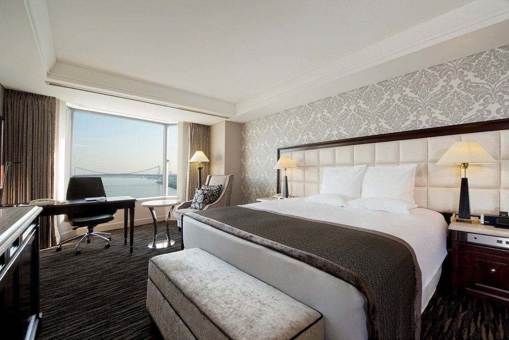 InterContinental Tokyo Bay Room Type - Premium Room, 1 King Bed, Bay View (High Floor)