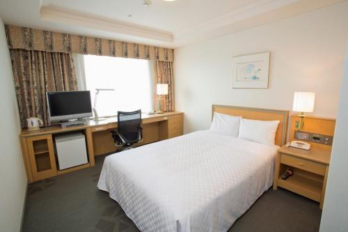 Keio Plaza Hotel Hachioji Room Type - Superior Corner Twin Room - Non-Smoking Keio Plaza Hotel Hachioji Room Type - Superior Corner Twin Room - Non-Smoking