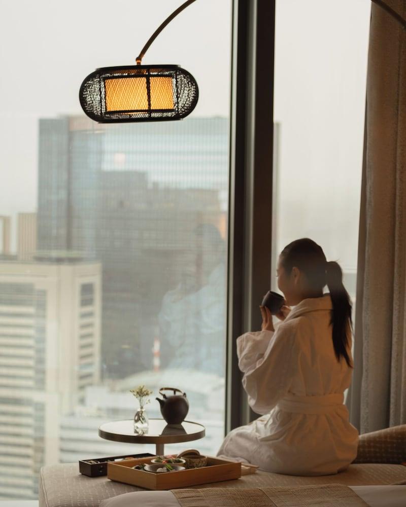 Mandarin Oriental, Tokyo - Tap to explore photos