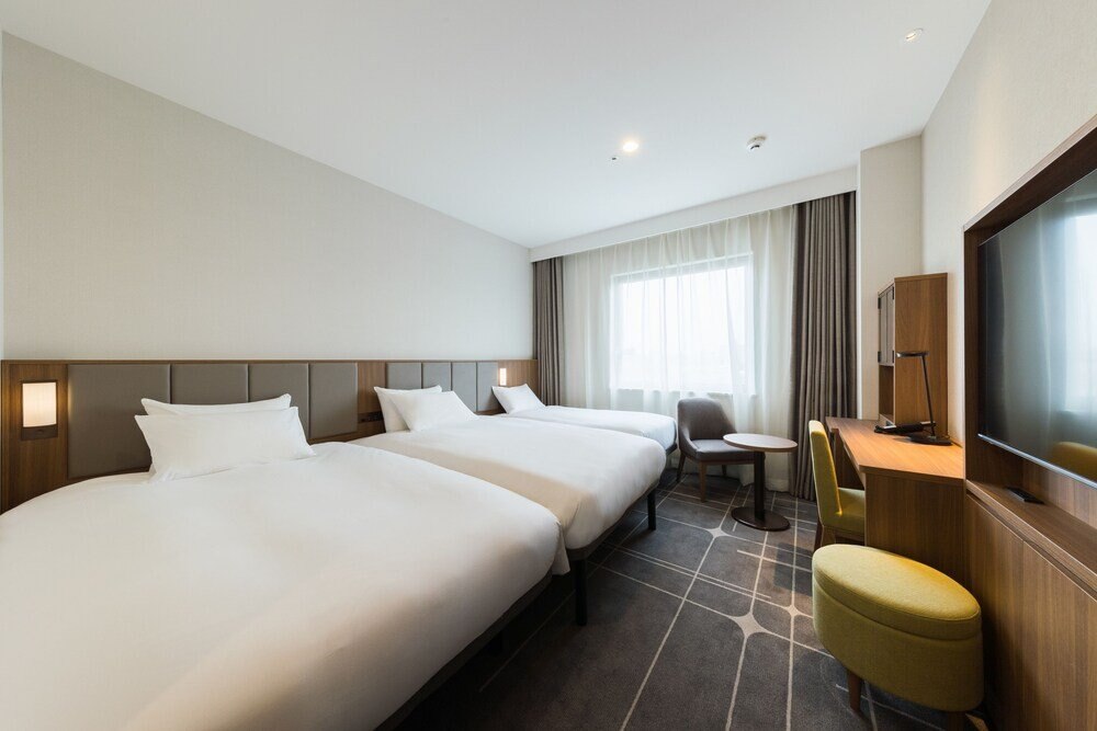JR-East Hotel Mets Mejiro Room Type - Triple Room, 3 Bedrooms, Non Smoking (2 Single Beds(120x195) and 1 Single Trundle Bed(85x177)) JR-East Hotel Mets Mejiro Room Type - Triple Room, 3 Bedrooms, Non Smoking (2 Single Beds(120x195) and 1 Single Trundle Bed(85x177))