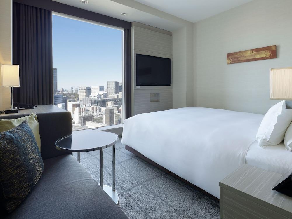 Mitsui Garden Hotel Ginza Premier Room Type - Superior , 1 bed Queen, View Bath, Tokyo Tower View, Smoking