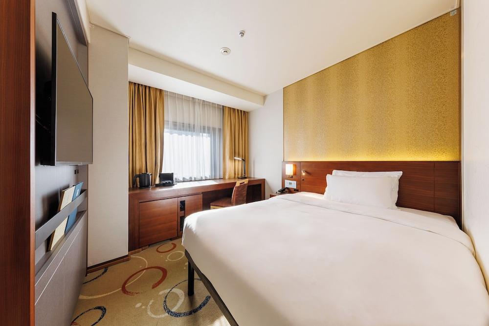 Hotel Metropolitan Edmont Tokyo Room Type - Edmont Standard Room on the 12th Floor, Non Smoking Hotel Metropolitan Edmont Tokyo Room Type - Edmont Standard Room on the 12th Floor, Non Smoking