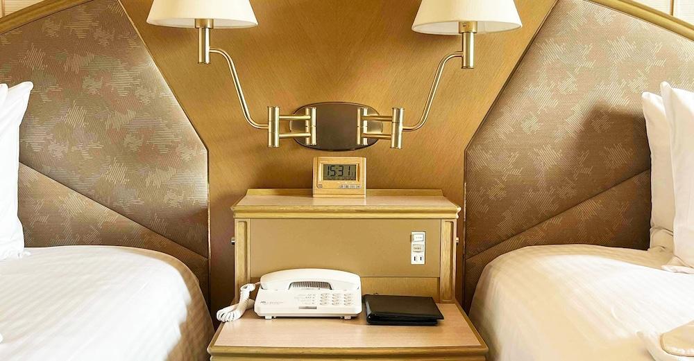 Ginza Creston Room Type - Executive Twin Room, Non Smoking (High Floor)