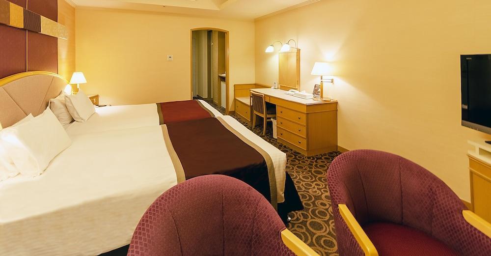 Ginza Creston Room Type - Moderate Twin Room, Smoking (High Floor) Ginza Creston Room Type - Moderate Twin Room, Smoking (High Floor)