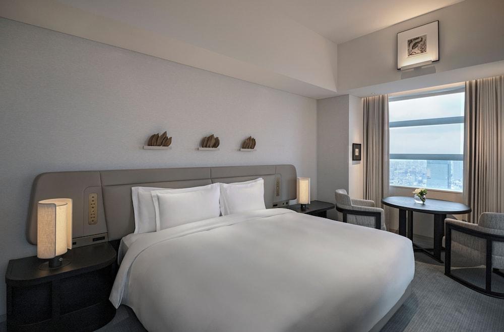Park Hyatt Tokyo Room Type - 1 KING BED CORNER PREMIUM