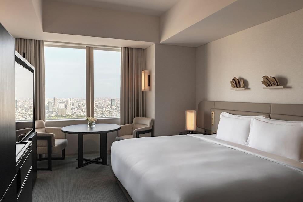 Park Hyatt Tokyo Room Type - 1 KING BED CITY VIEW