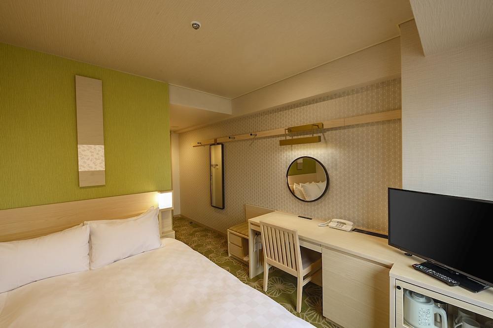 Shinjuku Prince Hotel Room Type - Comfort Double Room, Non Smoking Shinjuku Prince Hotel Room Type - Comfort Double Room, Non Smoking