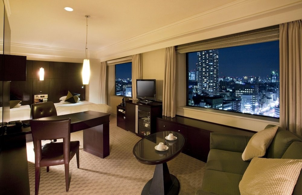 Royal Park Hotel Tokyo Nihonbashi Room Type - Executive Floor Deluxe Double Room, No Smoking (Higher Floor, Breakfast & Executive Lounge Access) Royal Park Hotel Tokyo Nihonbashi Room Type - Executive Floor Deluxe Double Room, No Smoking (Higher Floor, Breakfast & Executive Lounge Access)