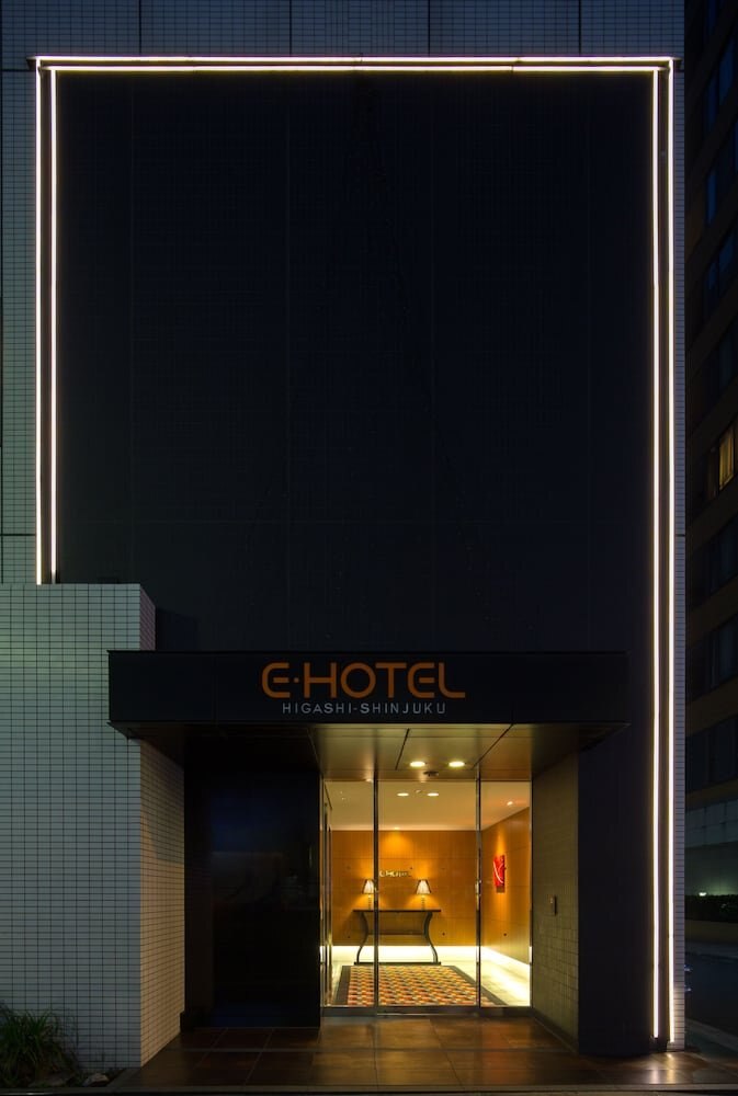 E Hotel Higashi Shinjuku - Tap to explore photos