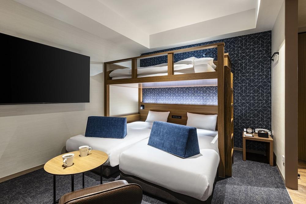 the b akasaka-mitsuke Room Type - Bunk bed room 3 (2 single beds + 1 bunk bed), Non-Smoking
