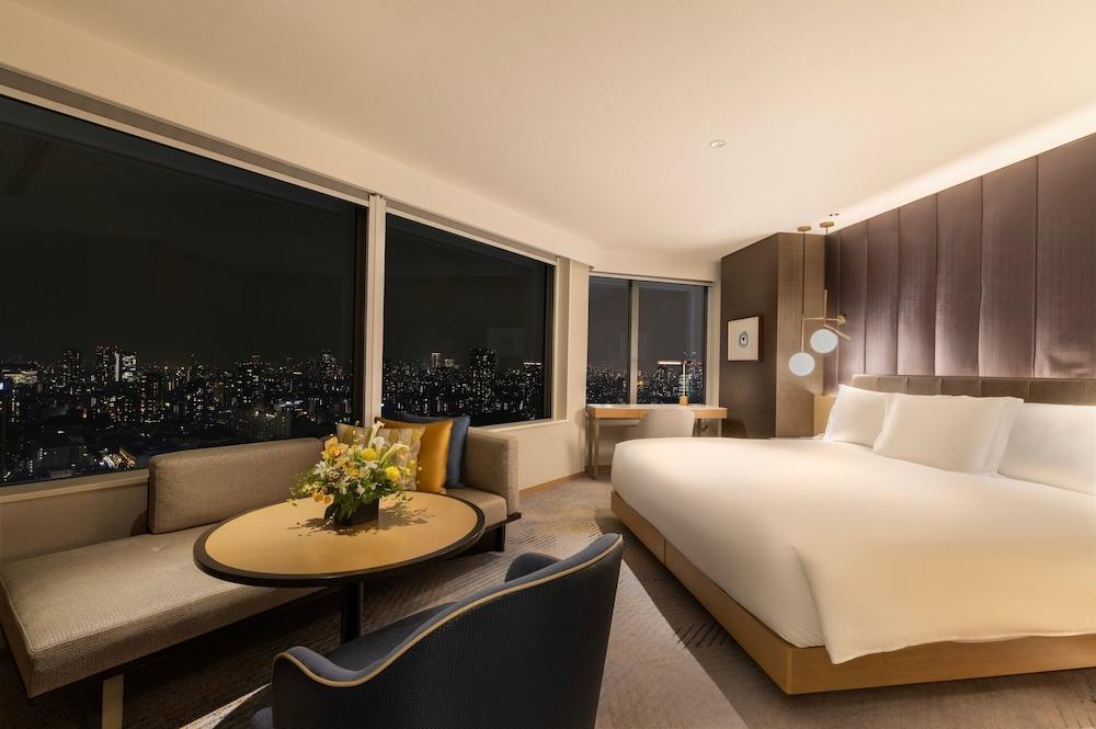 The Strings by InterContinental Tokyo Room Type - Premium Room, 1 King Bed, Club Lounge Access