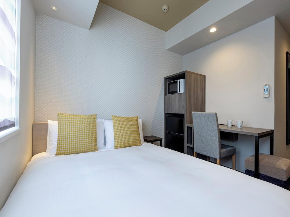 Tokyu Stay Suidobashi Room Type - [2 Person Use] Moderate Double Room with 140cm Bed and In-room Washer-Dryer