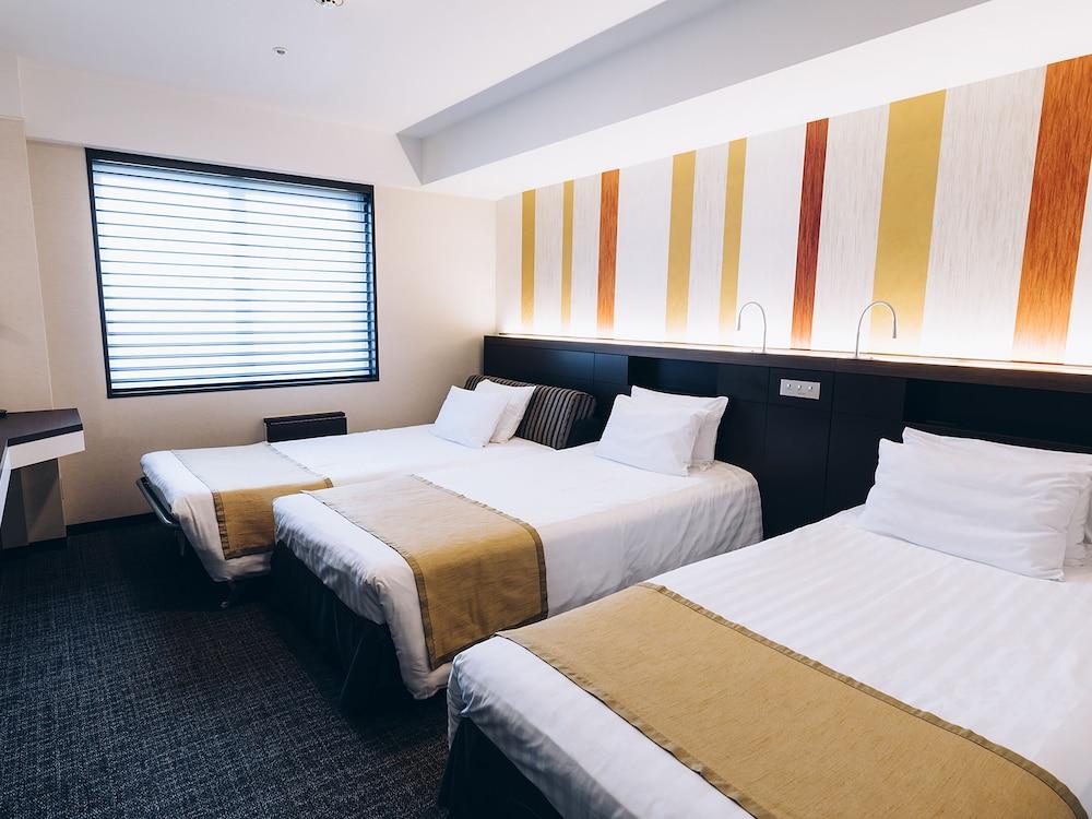 Shinagawa Tobu Hotel Room Type - Moderate Twin A (for 3 Guests) Non-Smoking