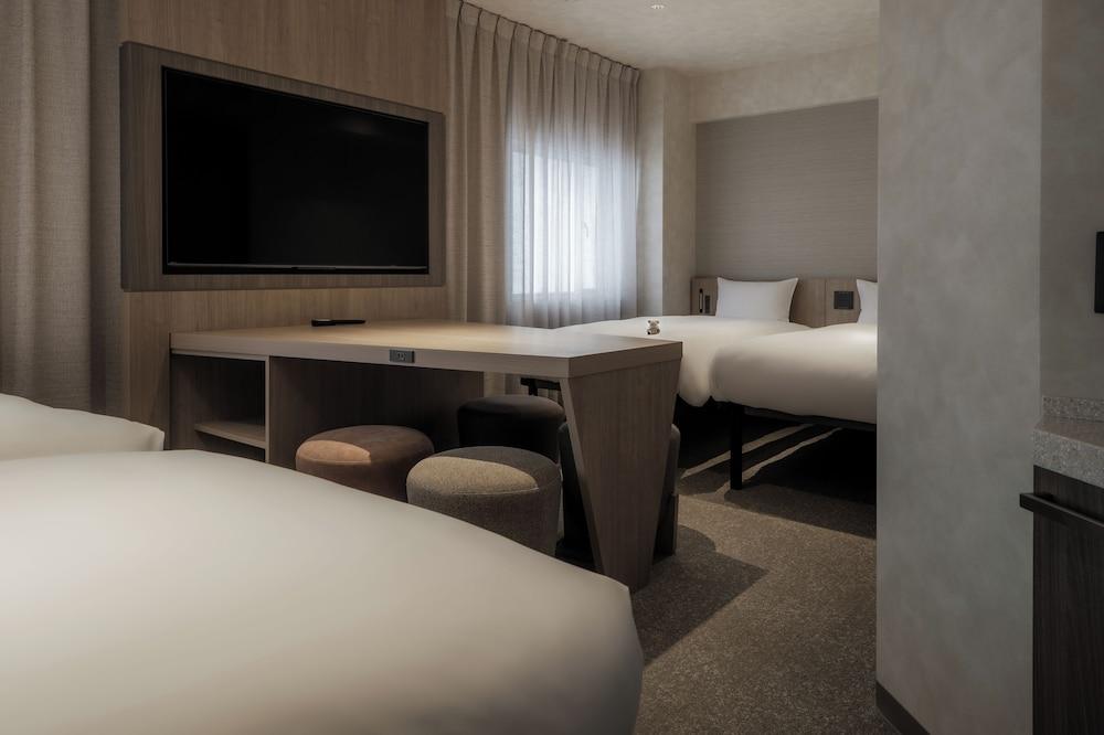 the b akasaka Room Type - Family 4, Non-Smoking