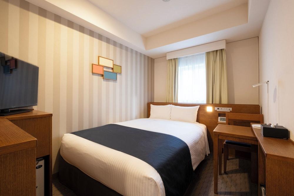 Shinjuku Washington Hotel Main Room Type - Economy Double Room, Non Smoking Shinjuku Washington Hotel Main Room Type - Economy Double Room, Non Smoking