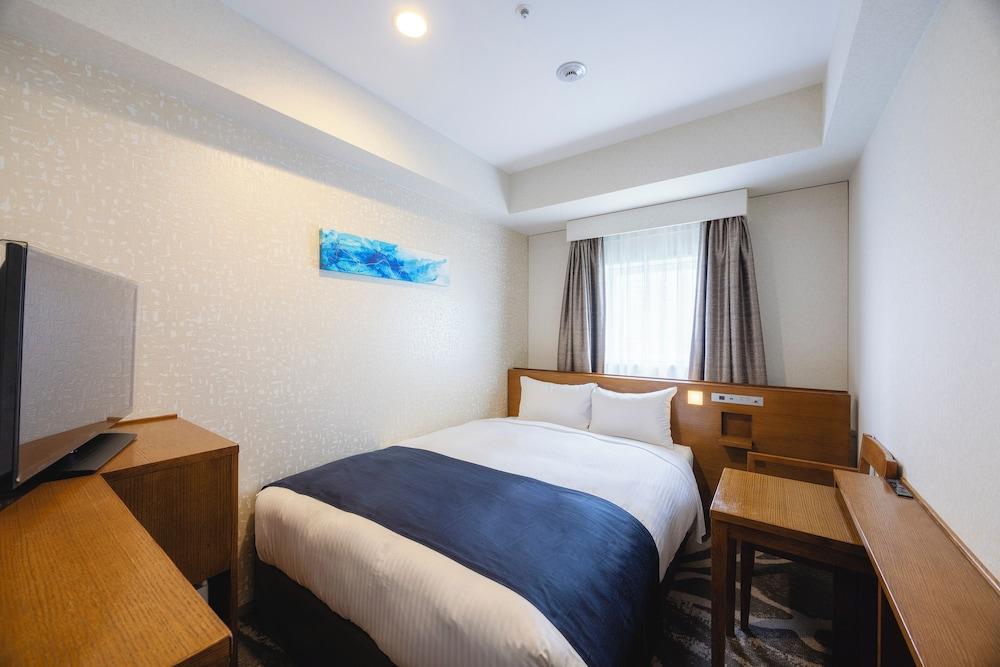Shinjuku Washington Hotel Main Room Type - Economy Double Room, Non Smoking (Remodeled Floor) Shinjuku Washington Hotel Main Room Type - Economy Double Room, Non Smoking (Remodeled Floor)