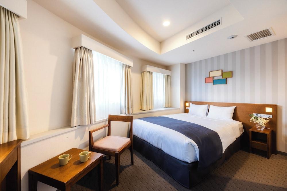 Shinjuku Washington Hotel Main Room Type - Standard Double Room, Non Smoking