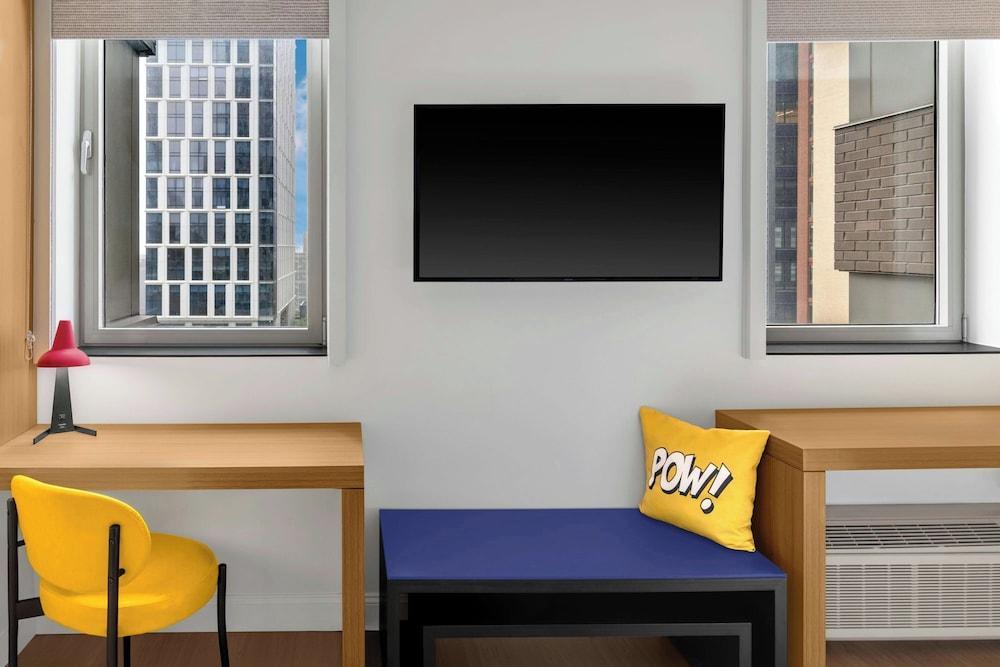 Aloft Brooklyn Room Type - Suite, 1 King Bed with Sofa bed Aloft Brooklyn Room Type - Suite, 1 King Bed with Sofa bed