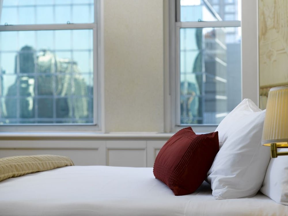 The Sherry Netherland Room Type - Suite, City View