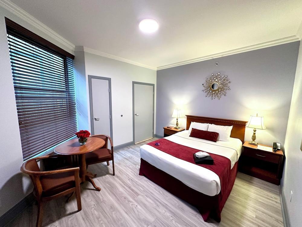 Hotel St. James Room Type - One Queen Bed, Accessible