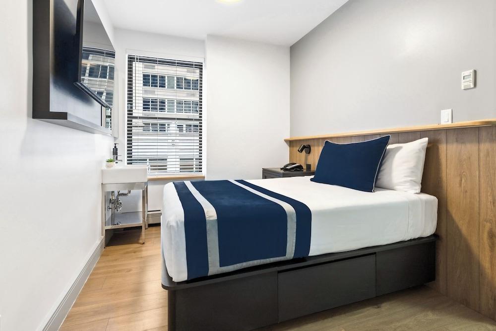 Americana Inn Room Type - DOUBLE ROOM-SHARED BATHROOM