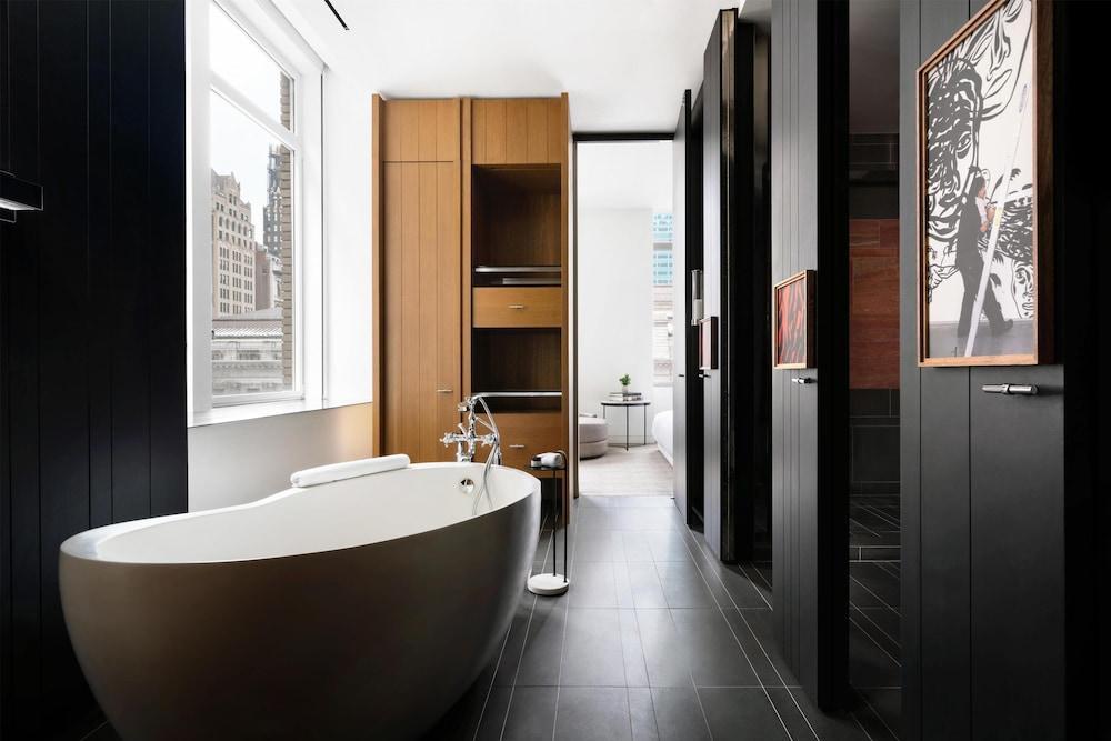 ANDAZ 5TH AVENUE, BY HYATT Room Type - Suite (Wellness)