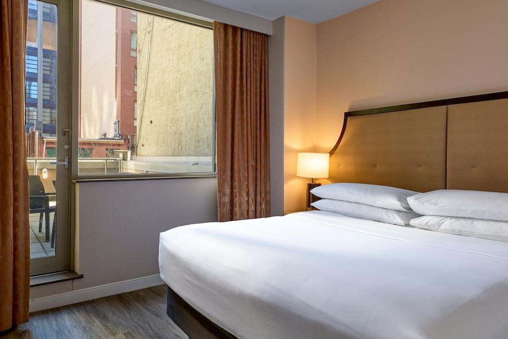 Sheraton Brooklyn New York Hotel Room Type - Presidential Suite, 2 Bedrooms