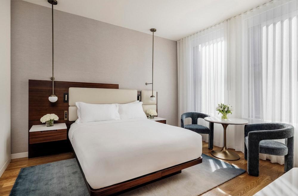 The Bryant Park Hotel Room Type - Superior Room, 1 Queen Bed