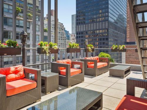 The Historic Blue Angel Hotel Lexington Ave, Ascend Hotel Collection - Tap to explore photos