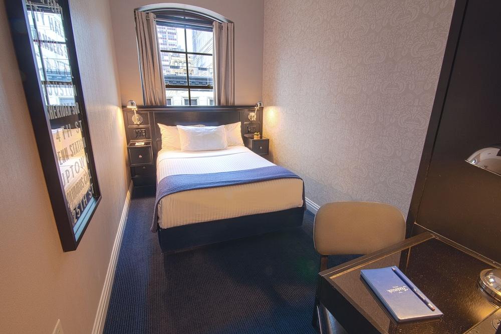 The Frederick Hotel Room Type - Standard 1 Full Bed