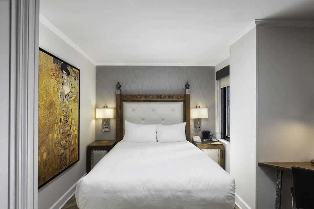 Westgate New York Grand Central Room Type - Luxe Queen Balcony