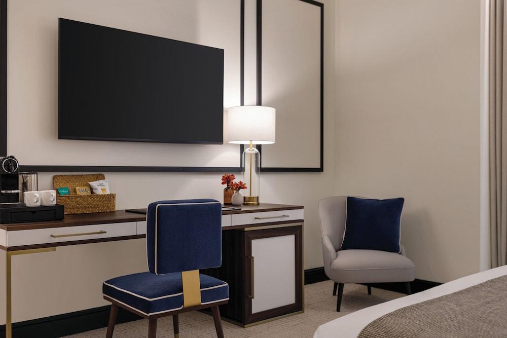 Eurostars The Chemists’ Club Hotel Room Type - Deluxe Room, 1 Queen Bed, Terrace (1 Pax)