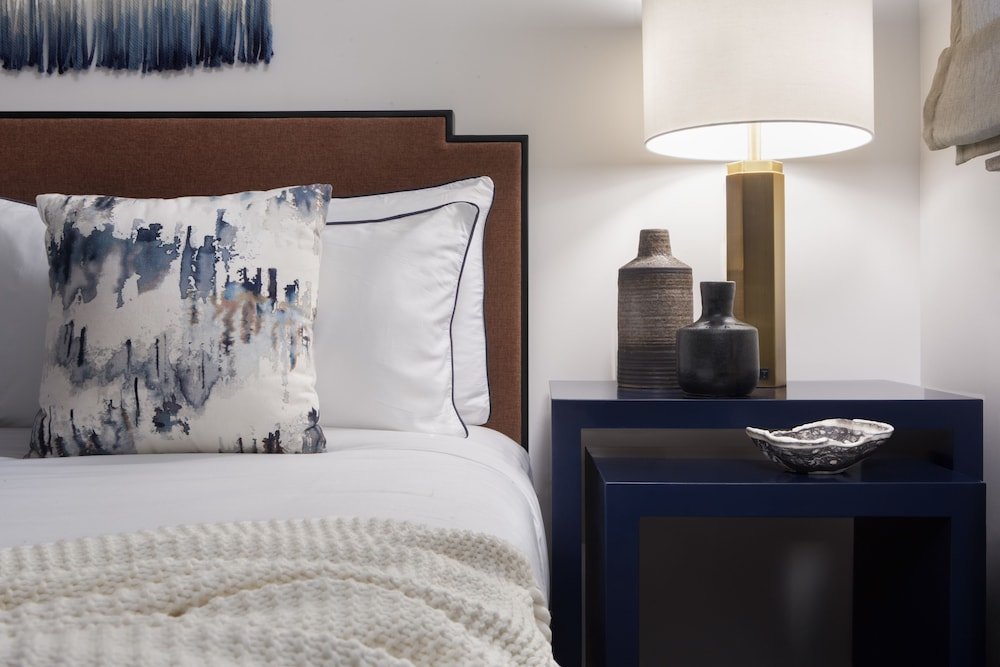Redford Hotel Room Type - Accessible Redford Queen