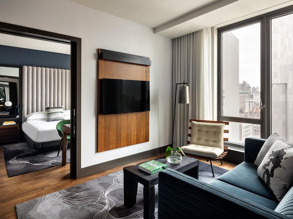Kimpton Hotel Eventi, an IHG hotel Room Type - 1 Bedroom Suite Separate Bath Walk in Shower Kimpton Hotel Eventi, an IHG hotel Room Type - 1 Bedroom Suite Separate Bath Walk in Shower
