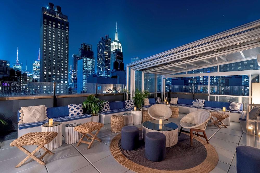 Hilton New York Fashion District - Tap to explore photos