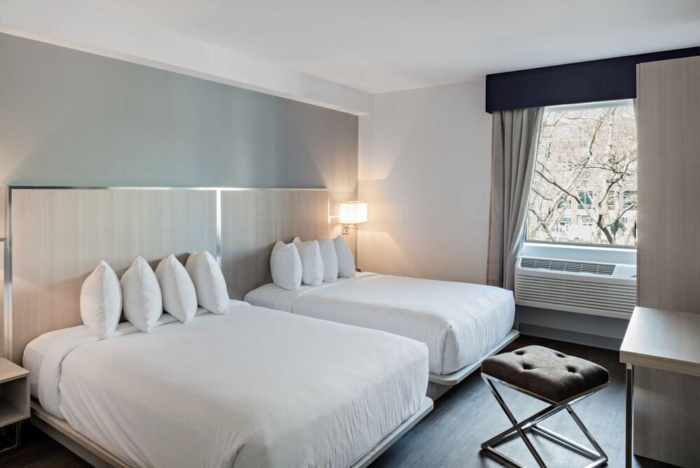 The Gatsby Hotel Room Type - Gatsby Deluxe Double (2 Beds)