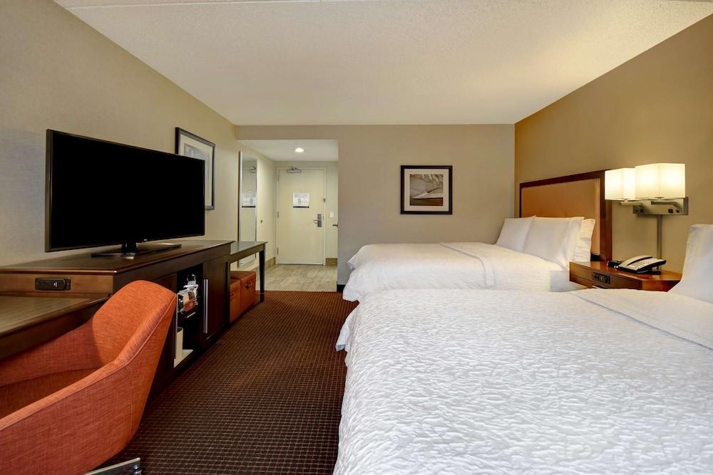Hampton Inn JFK Airport - Tap to explore photos